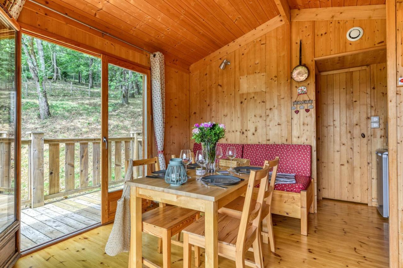 Camping La Serre Aigues-Vives  Exteriör bild