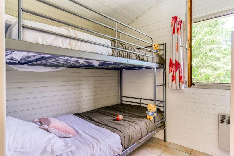 Camping La Serre Aigues-Vives  Exteriör bild