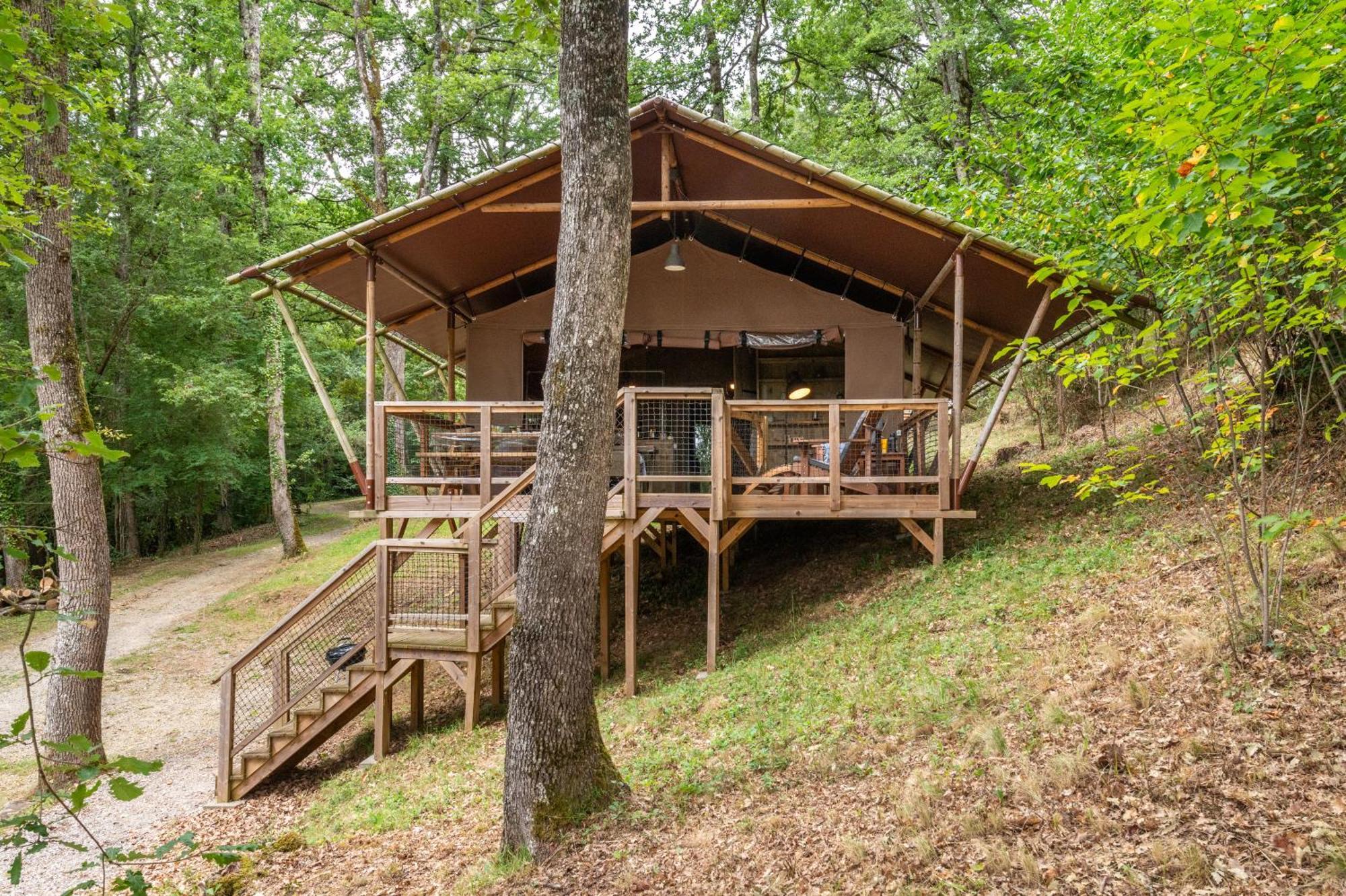 Camping La Serre Aigues-Vives  Exteriör bild